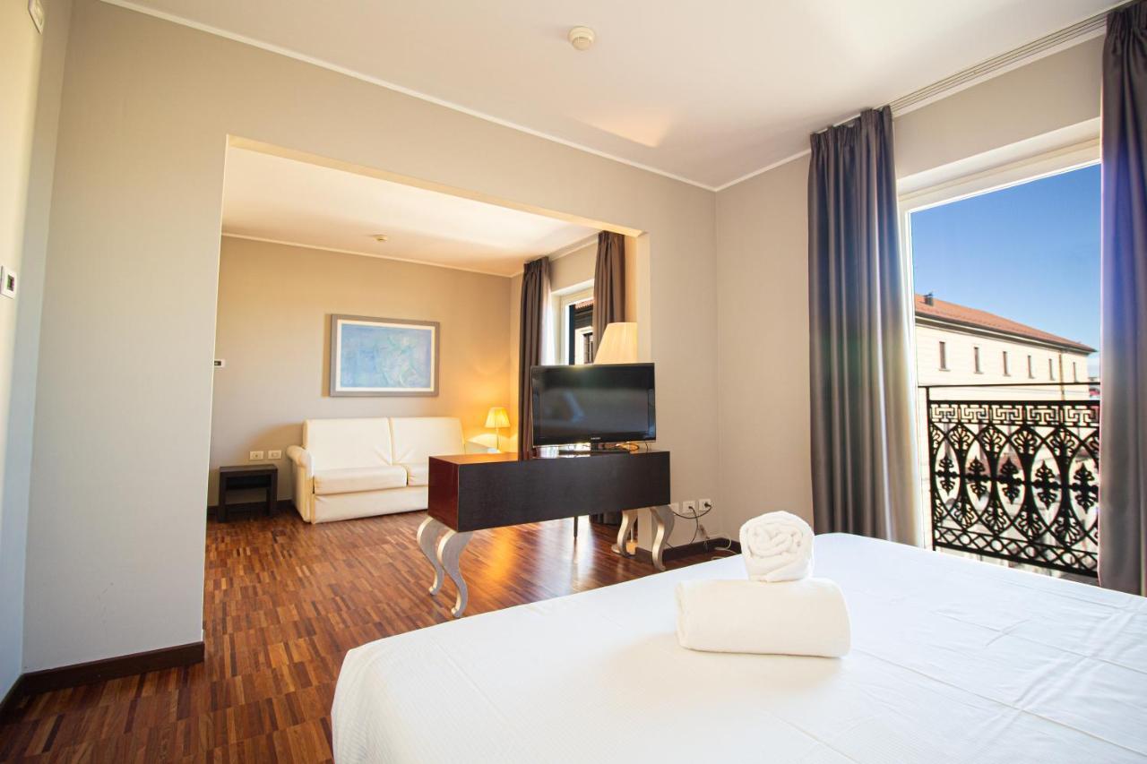Hotel Cavour By Lvg Hotel Collection Novara Exteriér fotografie